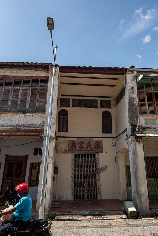 Leong See Kah Miew Old Building 梁氏家庙 at Muntri Street street stories Street Stories: Muntri Street MuntriStreet 33